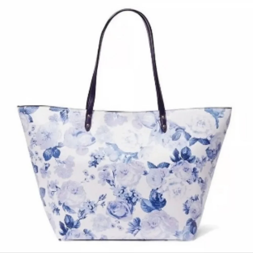 VICTORIA'S SECRET Blue & White Floral Carryall Tote Bag NWT